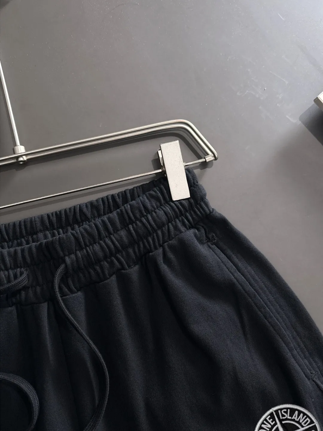 🅿️330 Next day shipping High-end goods Stone Island 2025 spring and summer new elastic band casual heavy-duty washed shorts, batik pure cotton tripe soft to the touch, counter-customized fabrics with high breathability and comfort, impeccable details, brand element design concept, reflecting high quality. It feels delicate and soft! It presents a casual cut and the upper body shape is great! Size: S-XL